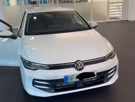 Volkswagen Golf 1.0 TSI 110