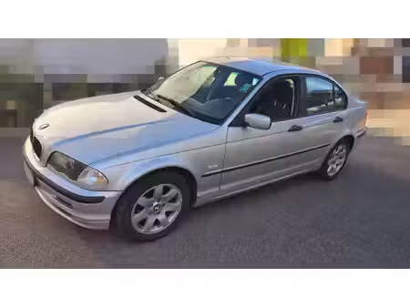 BMW Série 3 318i 1.9 118