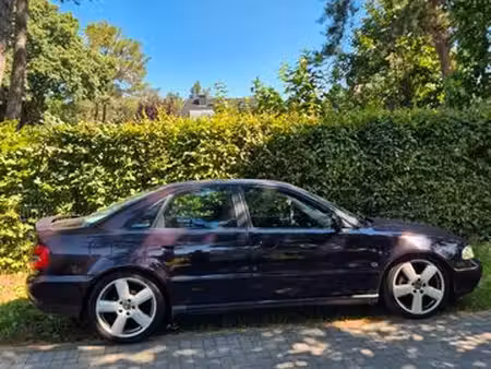 Audi A4 V6 2.8