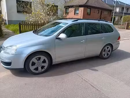 Volkswagen Golf 2.0 TDI 140
