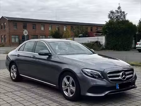 Mercedes-Benz Classe E E 200 2.1 150 AMG Line