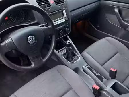Volkswagen Golf 1.6 102