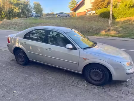 Ford Mondeo 1.8 125 Trend