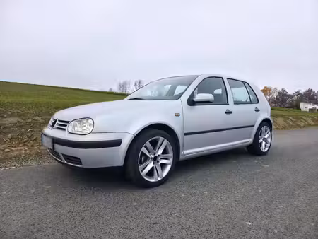 Volkswagen Golf 75