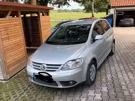 Volkswagen Golf 2.0 TDI 140