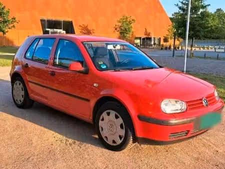 Volkswagen Golf 1.6 TDI 105