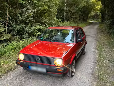Volkswagen Golf 1.8 90