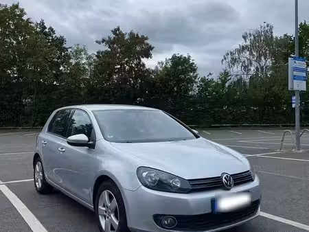 Volkswagen Golf 1.6 TDI 105