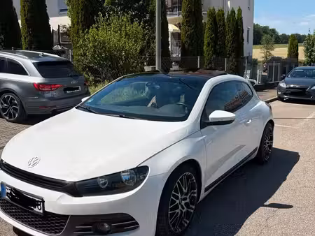 Volkswagen Scirocco R 2.0 TSI 200