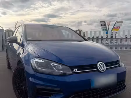 Volkswagen Golf R 2.0 TSI 300 4Motion