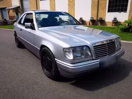 Mercedes-Benz Classe E E 220