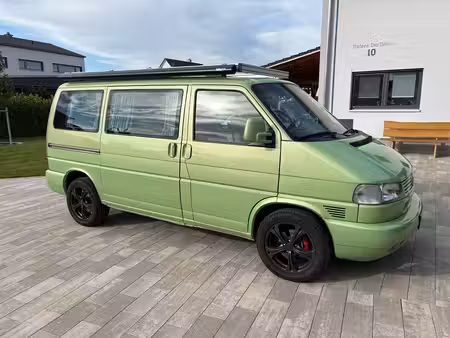 Volkswagen Transporter T4 2.5 TDI 102