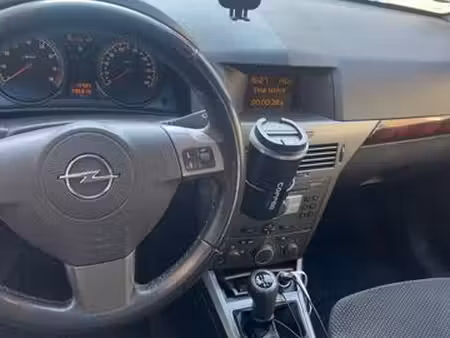 Opel Astra 1.4 90