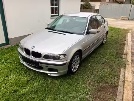 BMW Série 3 318i 2.0 143