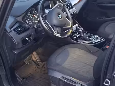 BMW Série 2 216d 1.5 116