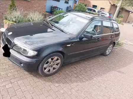 BMW Série 3 320i 2.2 170