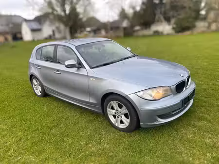 BMW Série 1 118i 2.0 143