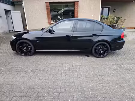 BMW Série 3 320i 2.0 170