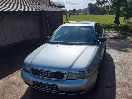 Audi A4 1.8 125