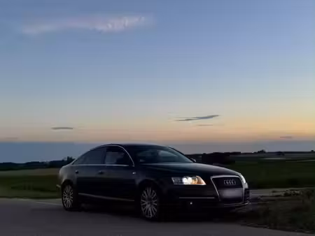 Audi A6 V6 2.4 170