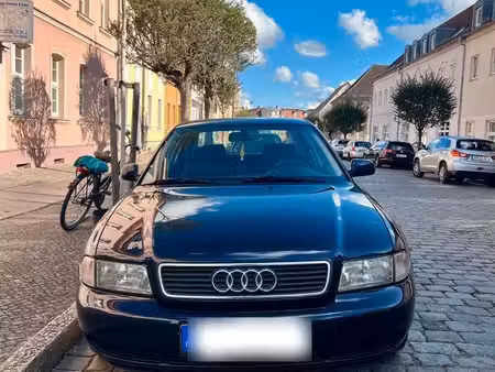 Audi A4 1.8 125