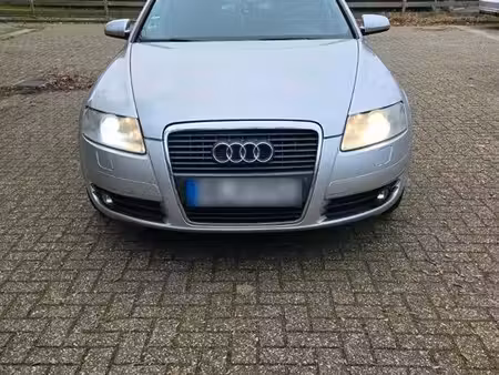 Audi A6 V6 2.4 170