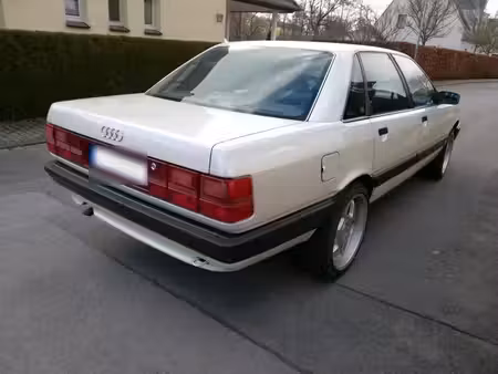 Audi 100 Sport