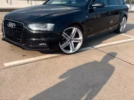 Audi A4 2.0 TDI 177 S line