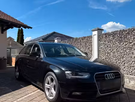 Audi A4 2.0 TDI 150 S line