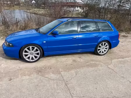 Audi A4 S4 V6 2.7 265 quattro