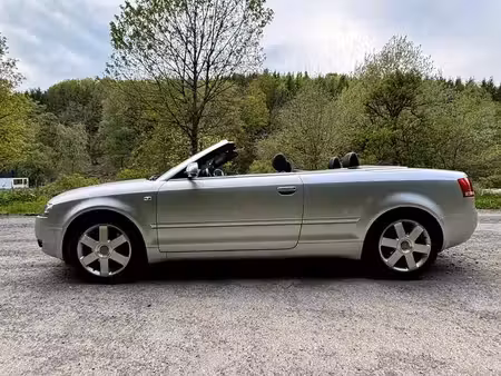 Audi A4 V6 2.4 170