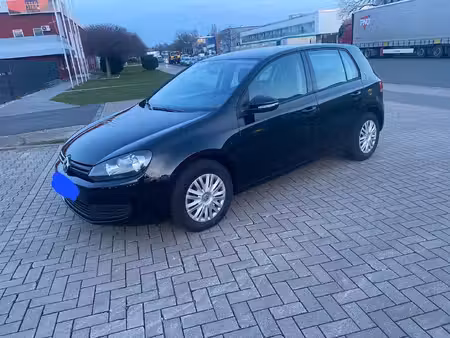 Volkswagen Golf 1.6 102 Confortline