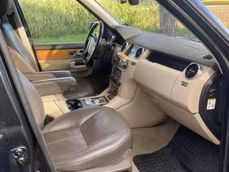 Land Rover Discovery SDV6 V6 3.0 256 HSE 4x4
