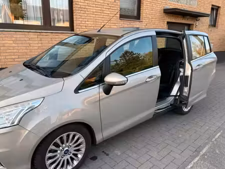 Ford B-max SE