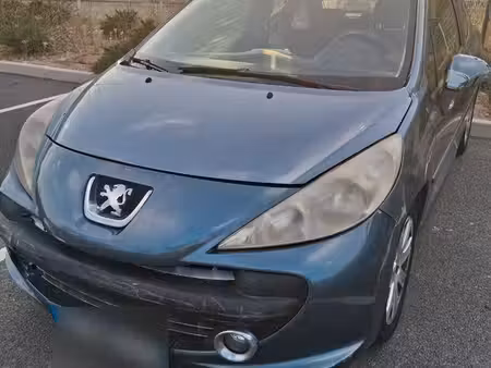 Peugeot 207 1.6 HDi 90