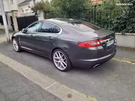 Jaguar XF V8 4.2 298 Luxe Premium