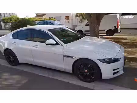 Jaguar XE D180 2.0 180