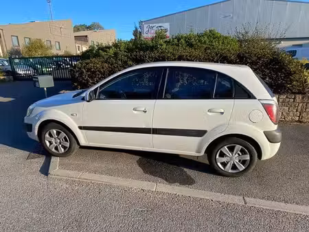 Kia Rio 1.4 97