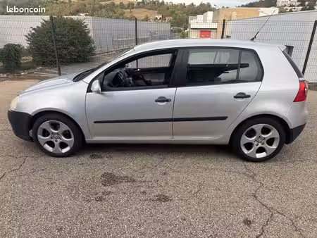 Volkswagen Golf 1.9 TDI 105