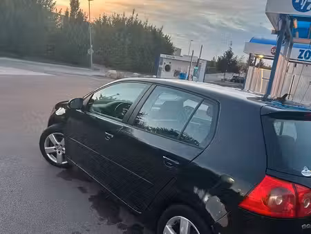 Volkswagen Golf 1.9 TDI 105
