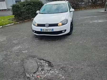 Volkswagen Golf 1.6 TDI 105