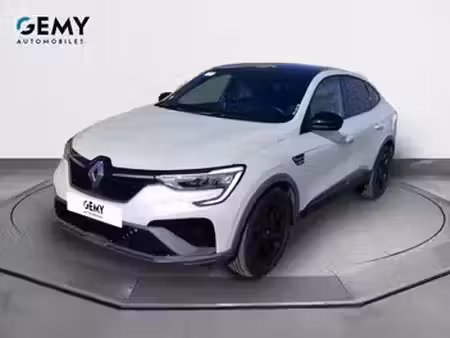 Renault Arkana E-Tech 1.6 145 RS Line