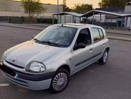 Renault Clio 1.4 75