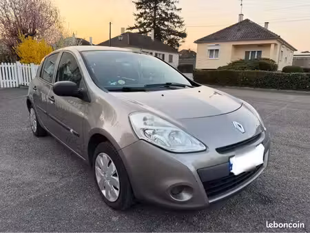 Renault Clio 1.2 75