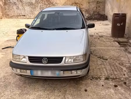 Volkswagen Passat 2.0 90