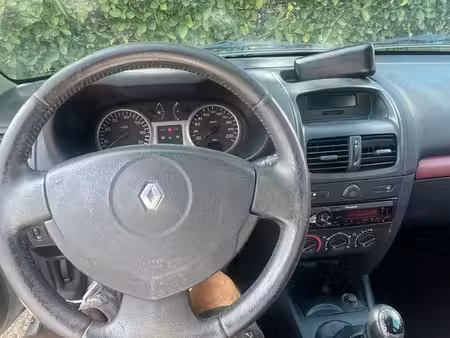Renault Clio 1.2 75