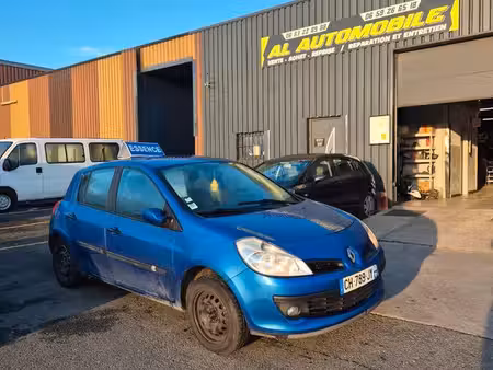 Renault Clio 1.4 98