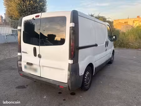 Renault Trafic 1.9 dCi 100