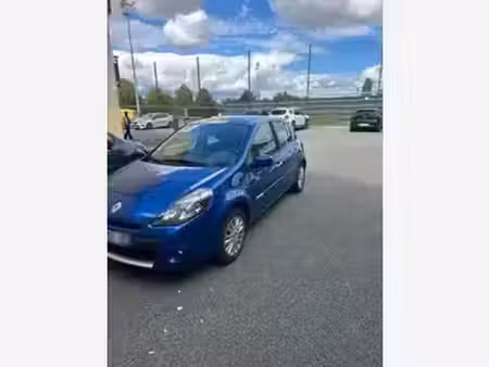 Renault Clio 1.2 75 TomTom Edition