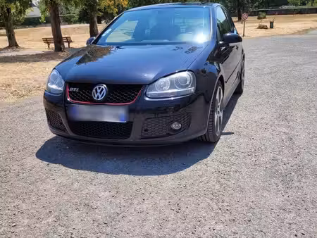 Volkswagen Golf GTI 2.0 200